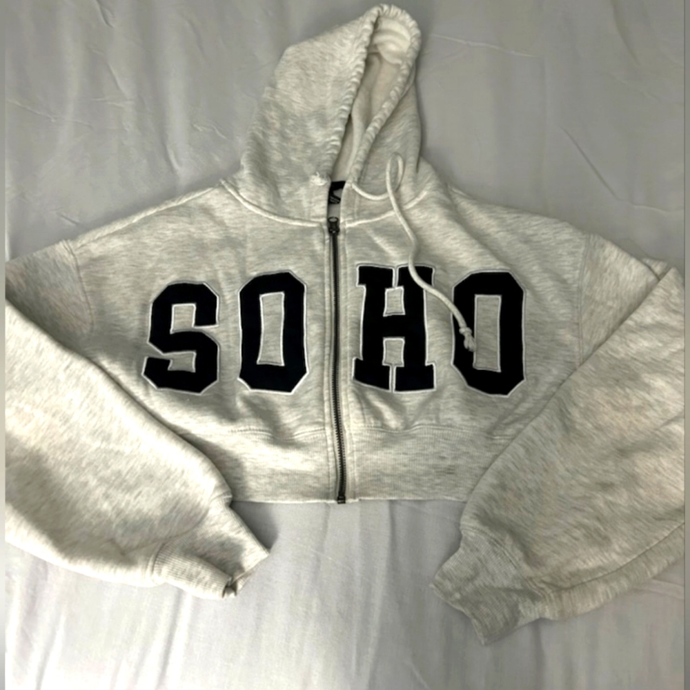 Forever 21 Cropped Nyc Soho zip up hoodie
